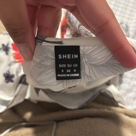 Floral Women's Top - Red, Orange, Gray - Picture 3 of 3